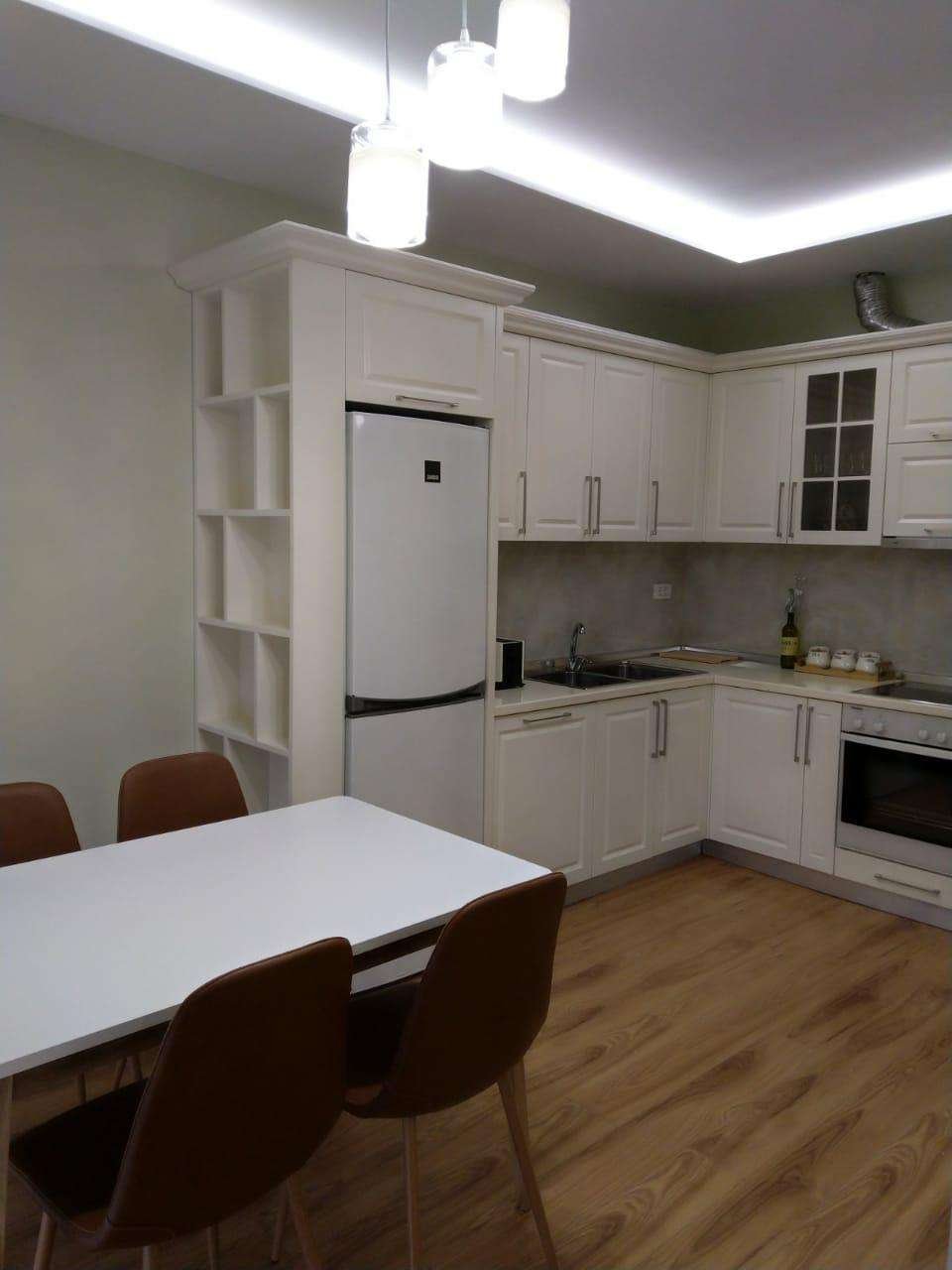 Shitet apartament 2+1, pranë Bulevardit të Ri